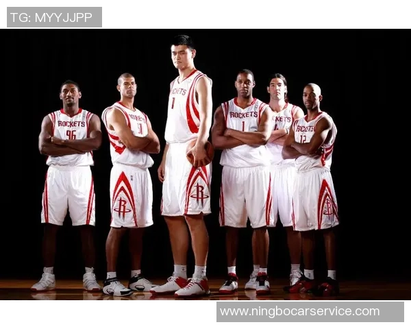 武汉篮球队近期状态深度对比分析及未来发展趋势探讨 武汉篮球队近期状态深度对比分析及未来发展趋势探讨