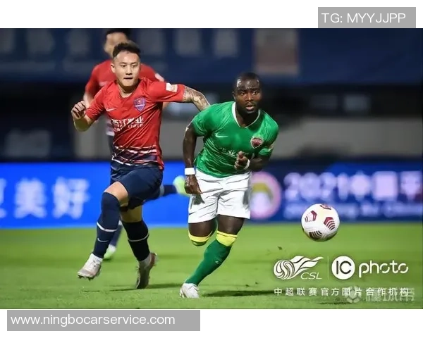 深圳羽毛球队配合排名创新高展现团队实力与竞技水平提升 深圳羽毛球队配合排名创新高展现团队实力与竞技水平提升