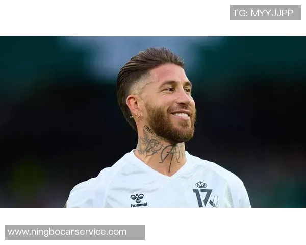 穿34号球衣的足球明星背后的故事与传奇人生揭秘 穿34号球衣的足球明星背后的故事与传奇人生揭秘