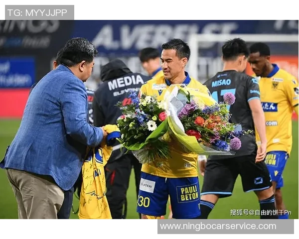 足球明星退役时泪流满面感人瞬间回顾与球迷的深情告别 足球明星退役时泪流满面感人瞬间回顾与球迷的深情告别