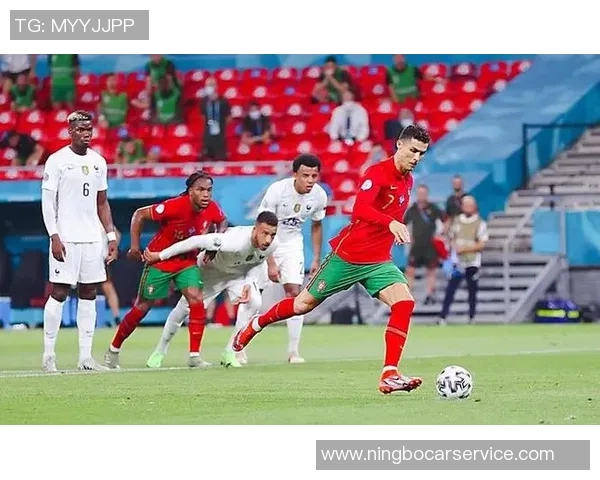 重庆足球队以54分领跑世锦赛积分榜展现强劲实力 重庆足球队以54分领跑世锦赛积分榜展现强劲实力